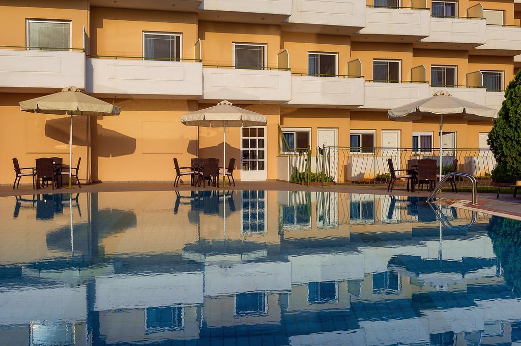 Hotel Fotini Kalamáta Kültér fotó