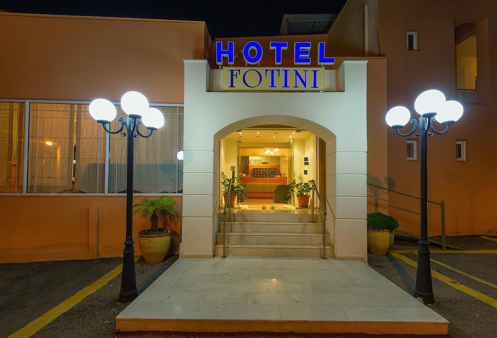 Hotel Fotini Kalamáta Kültér fotó