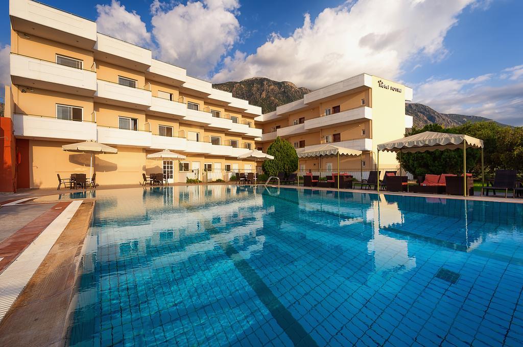 Hotel Fotini Kalamáta Kültér fotó