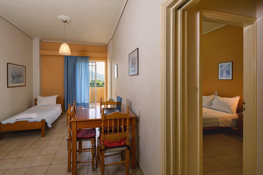 Hotel Fotini Kalamáta Szoba fotó