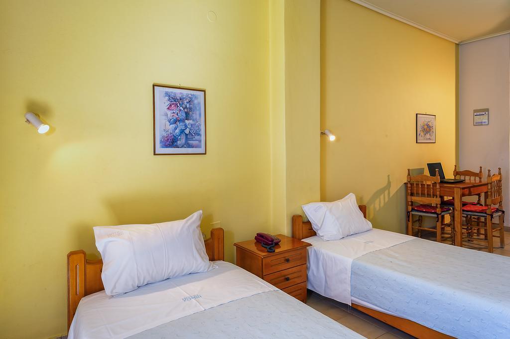 Hotel Fotini Kalamáta Szoba fotó