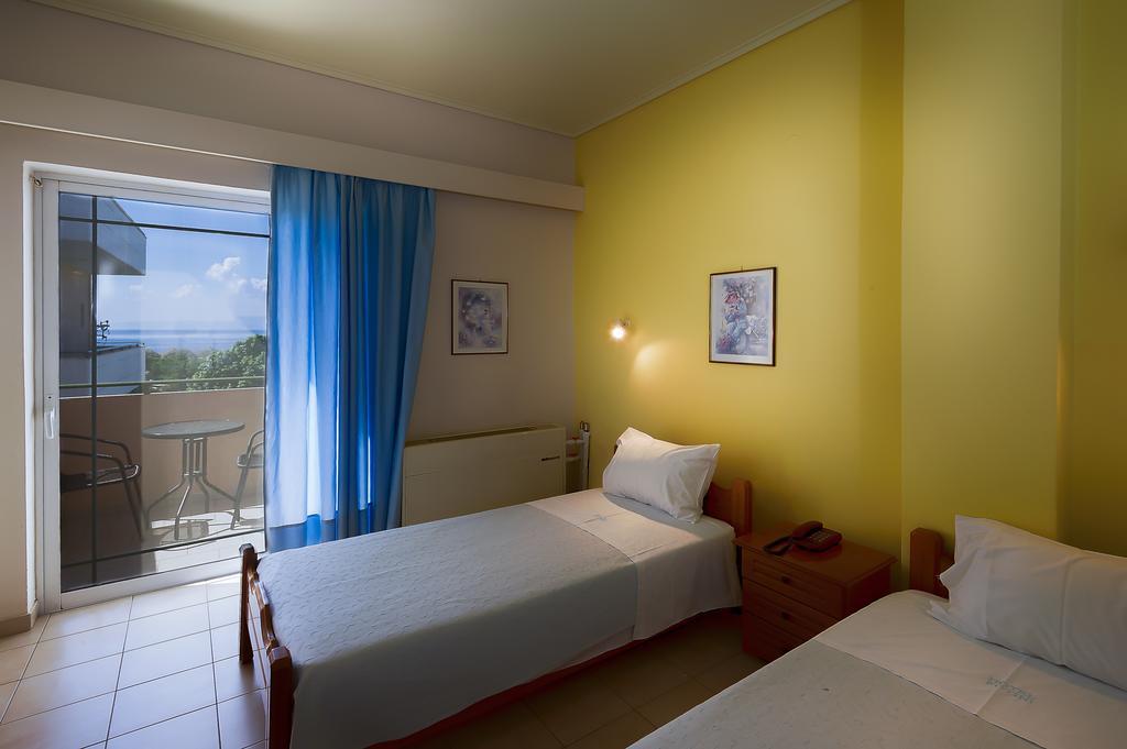 Hotel Fotini Kalamáta Szoba fotó
